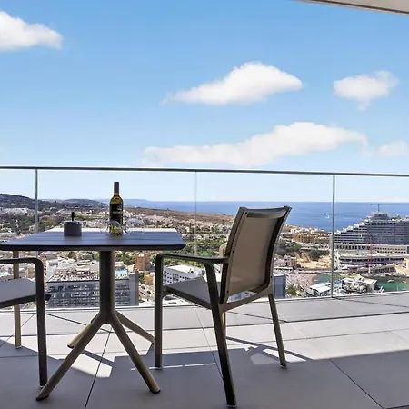 New Luxury Sea View Apartment, Mercury Towers San Giuliano