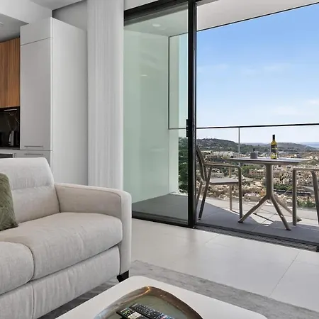 New Luxury Sea View Apartment, Mercury Towers *