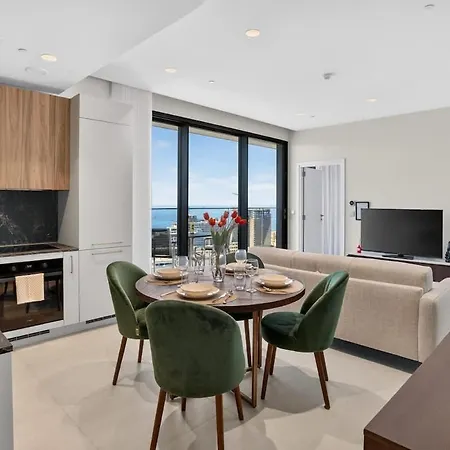 New Luxury Sea View Apartment, Mercury Towers Appartamento