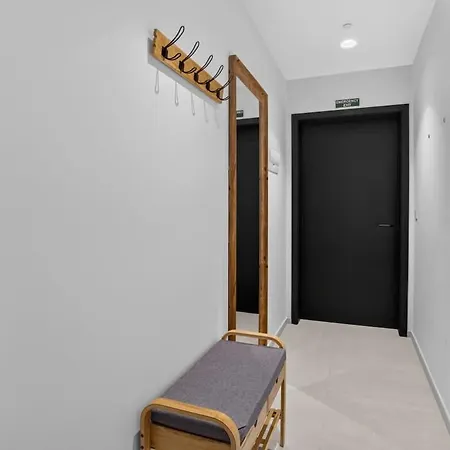New Luxury Sea View Apartment, Mercury Towers Saint Julian's