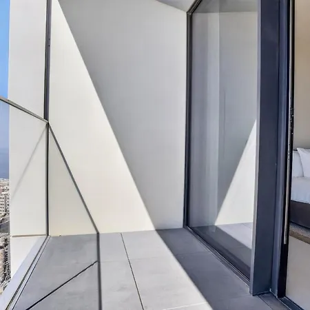 New Luxury Sea View Apartment, Mercury Towers