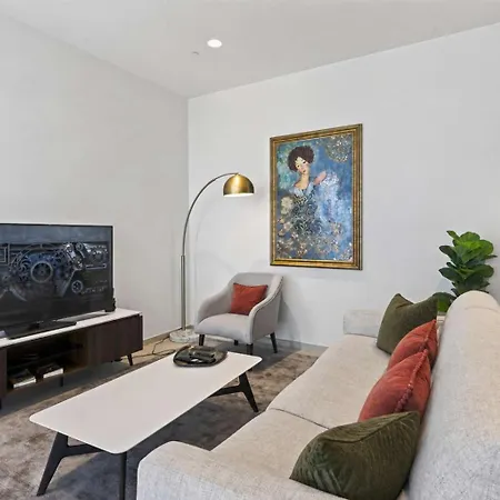 New Luxury Sea View Apartment, Mercury Towers *