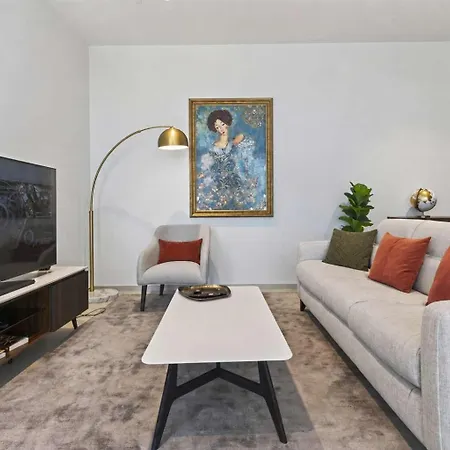 New Luxury Sea View Apartment, Mercury Towers Saint Julian's